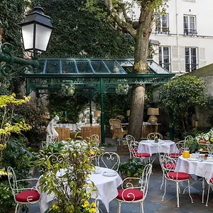 Des Marronniers 3* Paris
